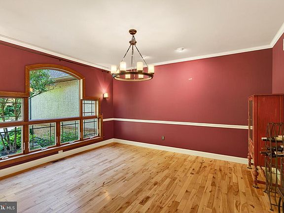 4th image of 593 Gerloff Rd