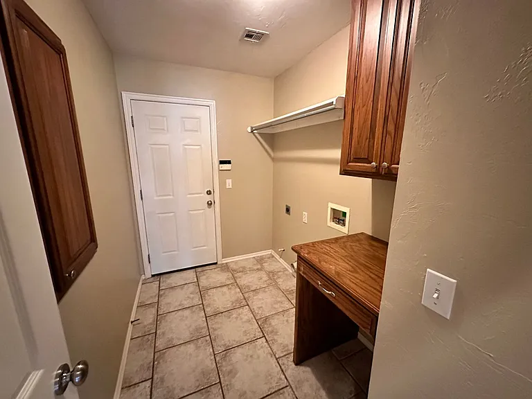 1045 SW 128th St — Photo 3