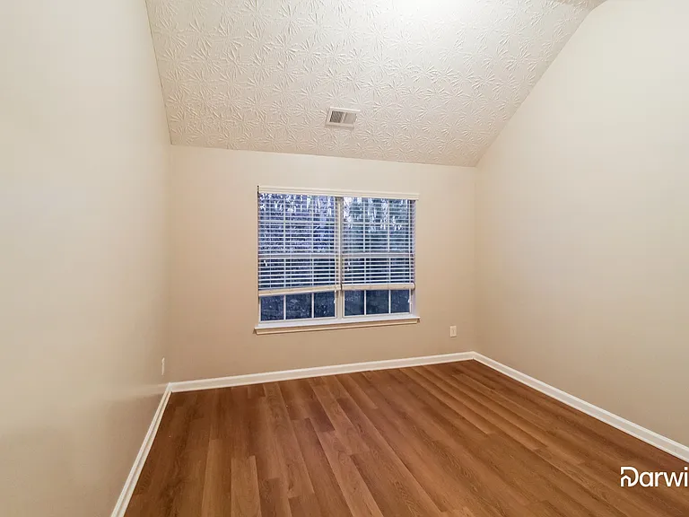 9165 Saunders Dr SW — Photo 10