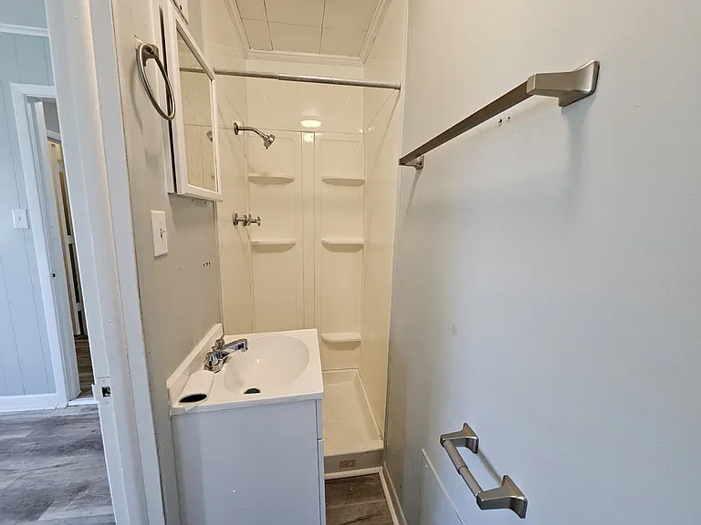 2918 S Taft Ave — Photo 13