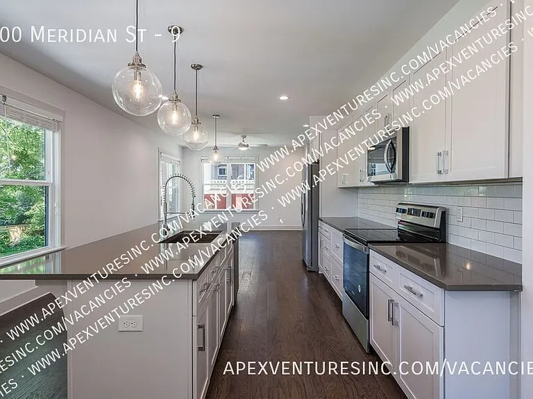 900 Meridian St #9 — Photo 5