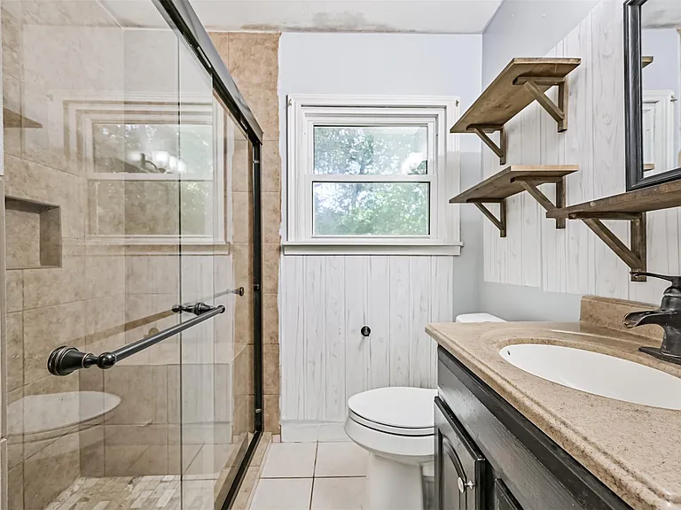 1007 Plum St — Photo 8