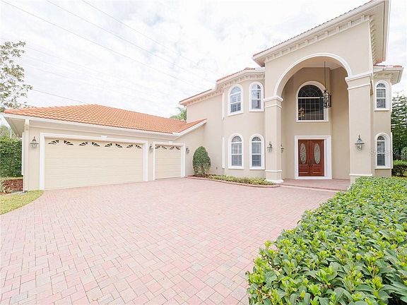 2nd image of 602 Viento De Avila