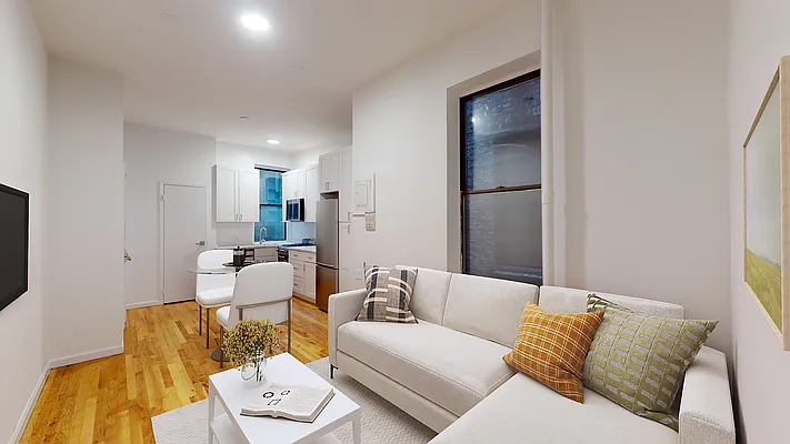 Rented by Bond New York | media 19