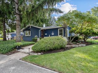 107 S Park Blvd, Glen Ellyn, IL 60137