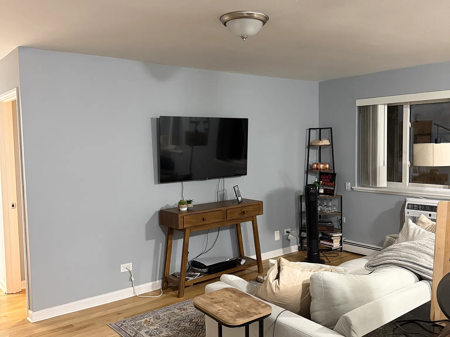 1 bed, 650 sqft, $1,950 — Photo 3