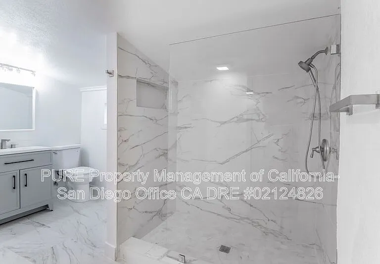 1840 Harding Ave — Photo 7