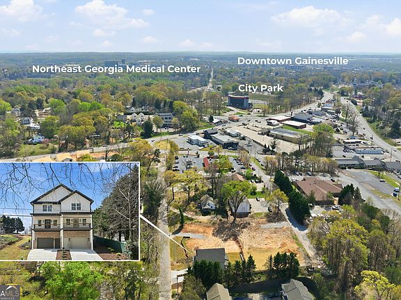 2nd image of 1123 Riverside Ter