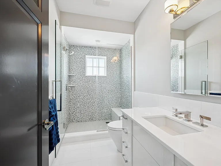 917 Deerfield Rd — Photo 12
