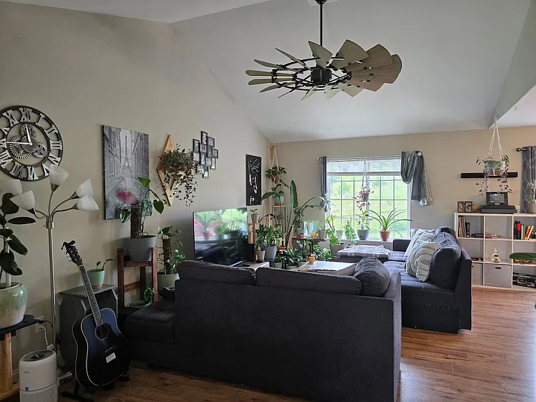 203 Ridgeview Dr — Photo 4