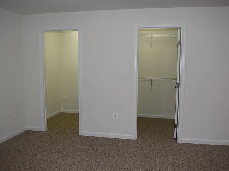 3224 Vogel Rd — Photo 9
