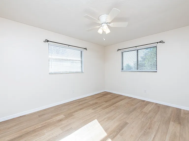 3500 N Honeylocust Dr — Photo 12