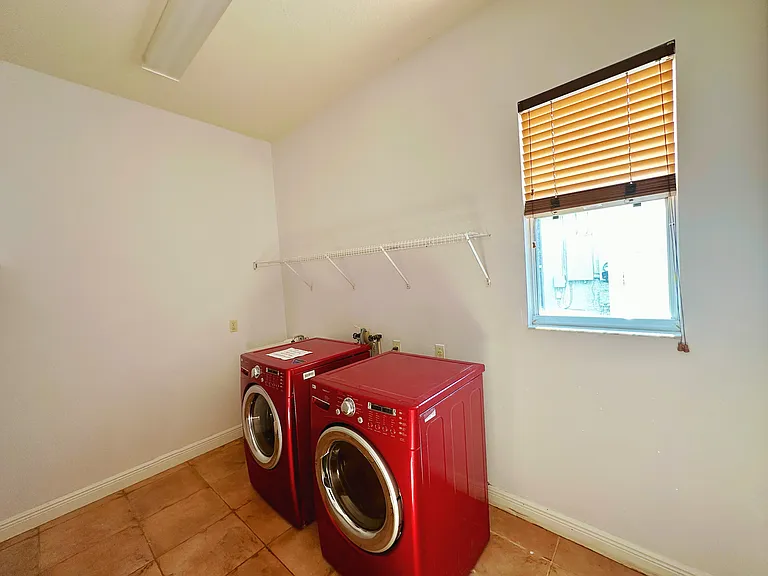 13809 Amelia Pond Dr — Photo 12