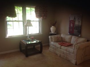 8497 Hundred Oaks Dr, Germantown, TN 38139