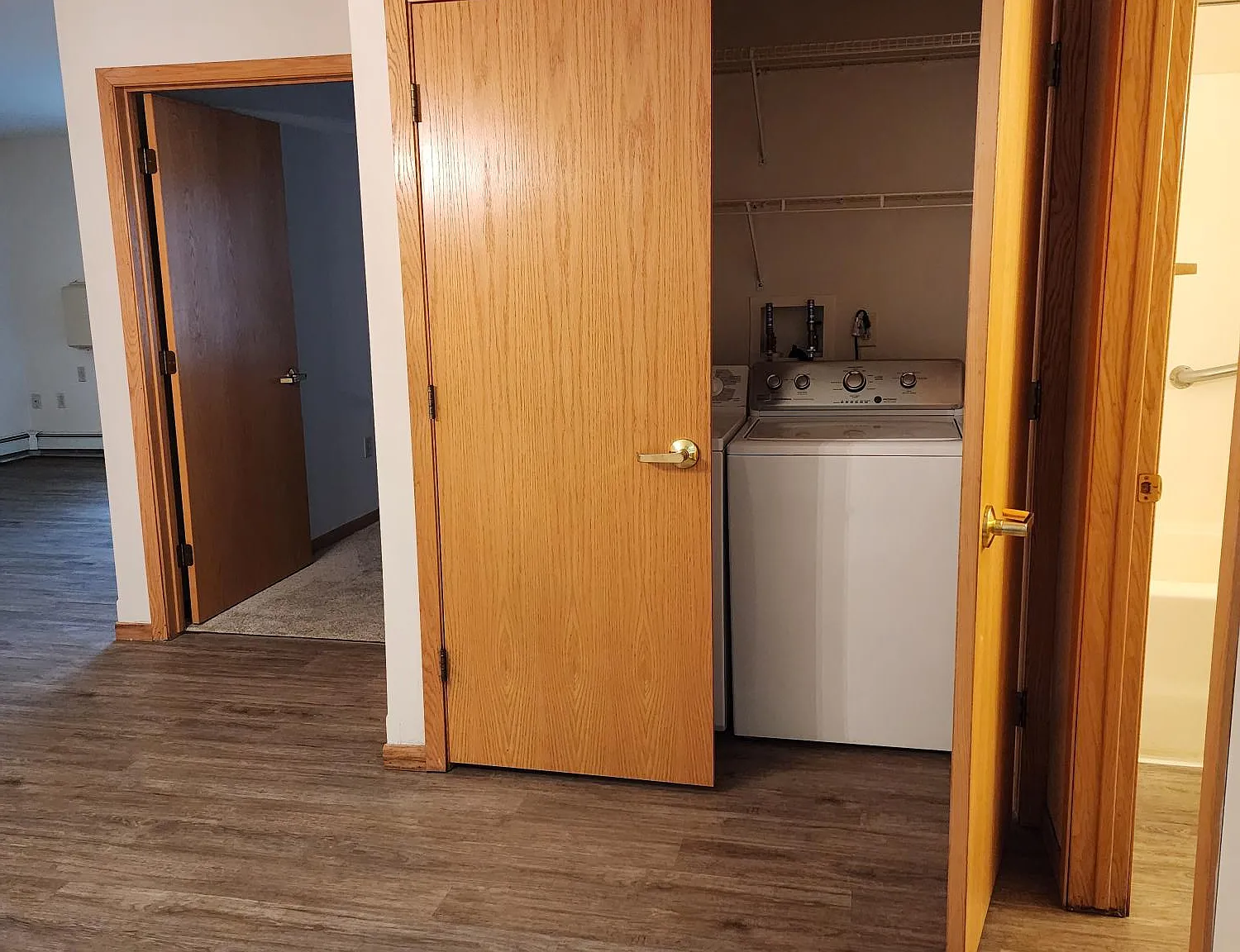 1 bed, 840 sqft, $956 — Photo 4