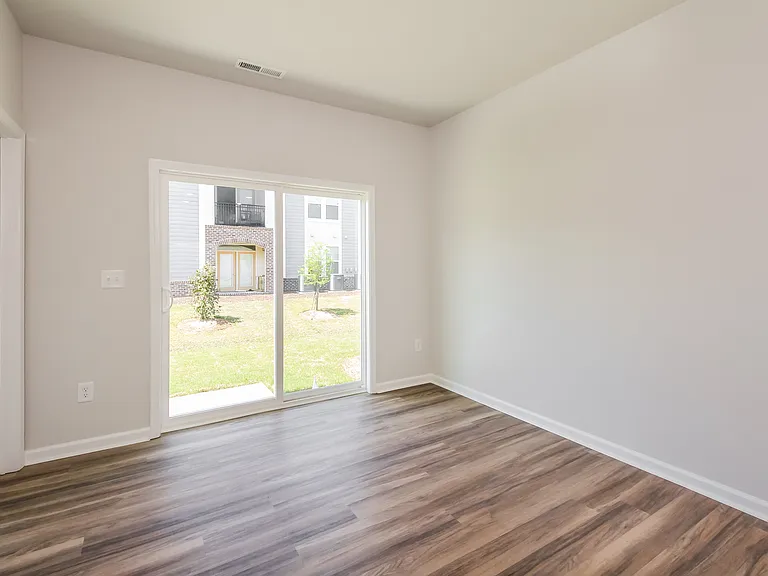 7271 Bellacroft Dr — Photo 9