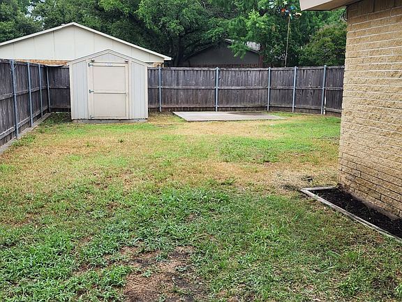 3rd image of 2830 Fern Glen Dr