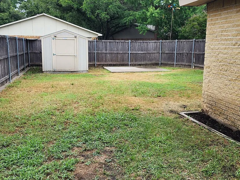 2830 Fern Glen Dr — Photo 3