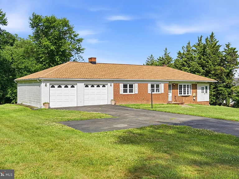 5233 Kerger Rd — Photo 3