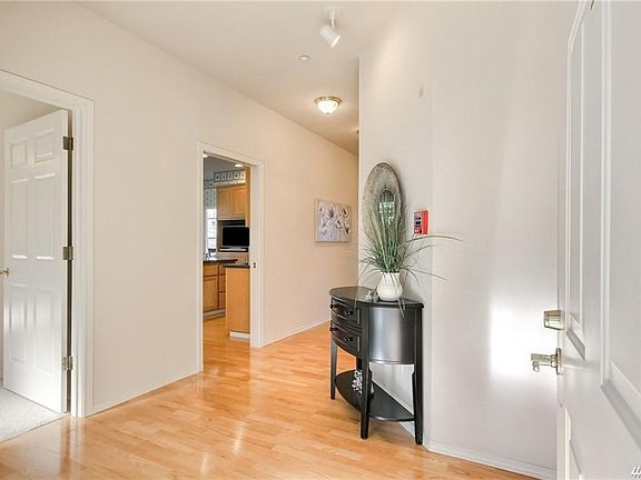 4th image of 22558 SE 45th St #2640