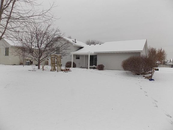 3rd image of 5980 145th Ln NW