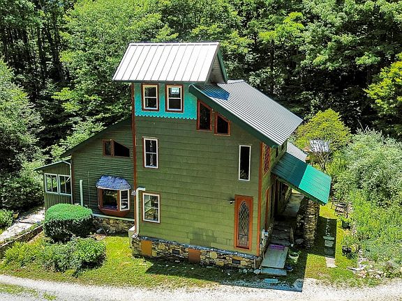 4th image of 173 Camp Elliott Rd