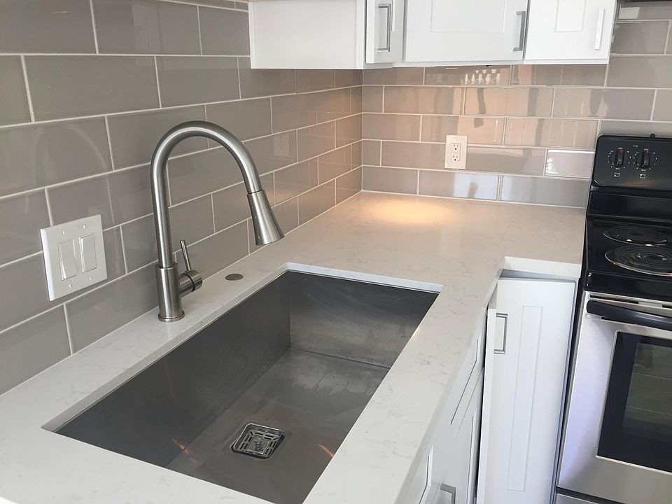 large stainless steal square sink