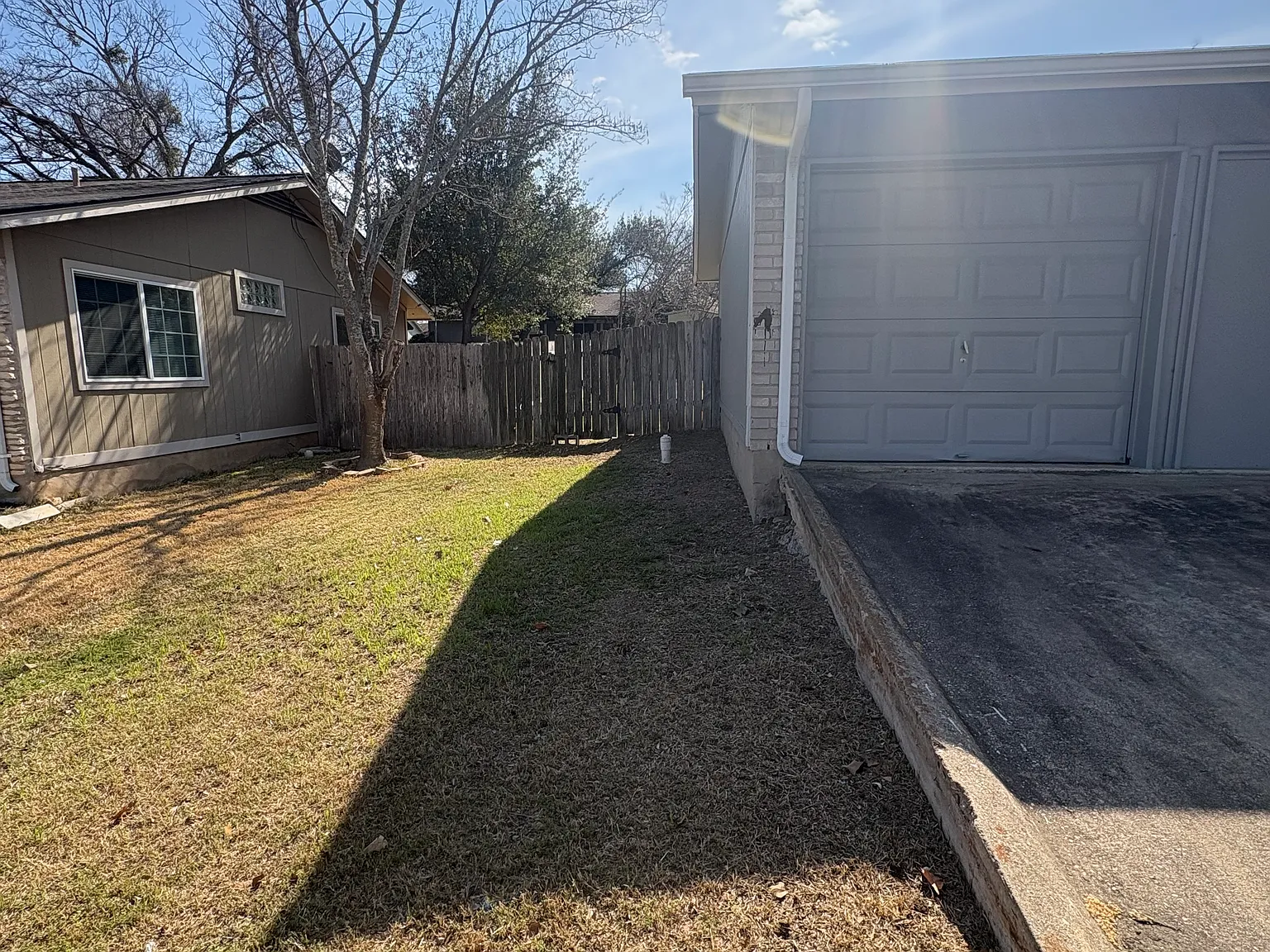 3 bed, 988 sqft, $1,950 — Photo 4