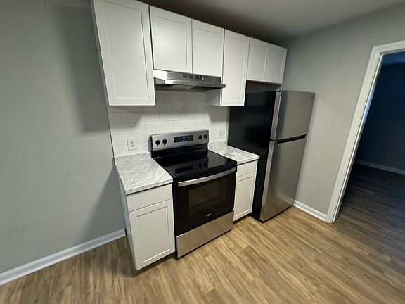 2nd image of 1901 Morehead Ave APT 3