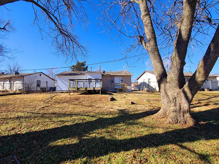 3512 N Holman Ct — Photo 42