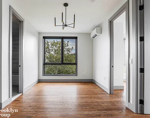 Rented by Brooklyn Group | media 20