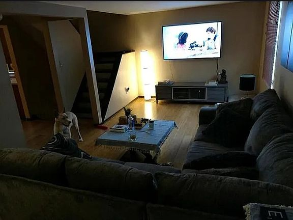 2nd image of 617 E End Ave #1-2