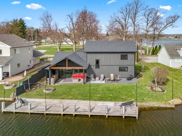 2438 Ash Terrace Wette Beach Dr, Hillsdale, MI 49242