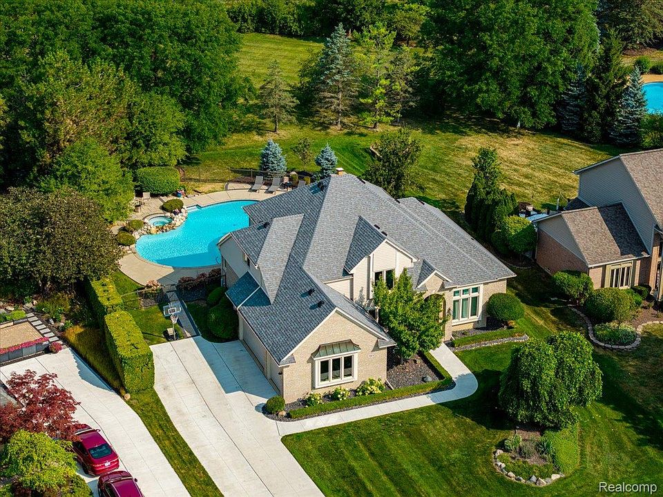 1st image of 7977 Brampton Dr