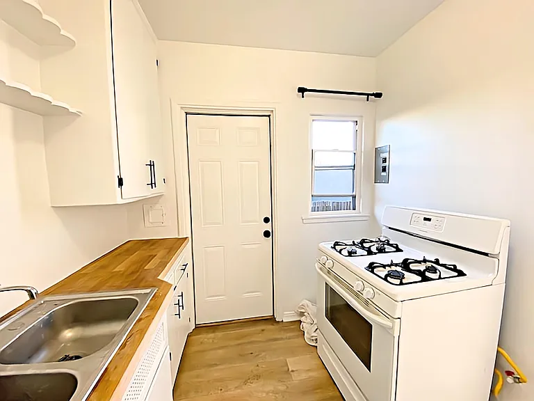 3415 S Bronson Ave #1 — Photo 11