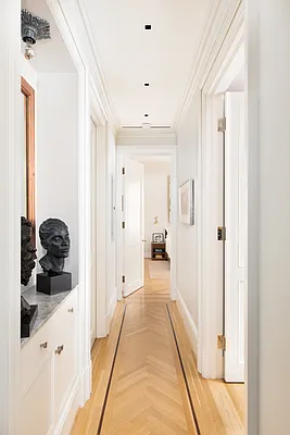 Rented by Compass | media 40