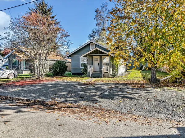 8213 E B Street, Tacoma, WA 98404
