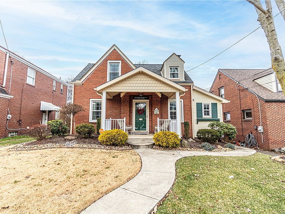 1st image of 453 Riverview Dr