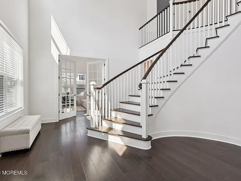 2 Dogleg Ln — Photo 15