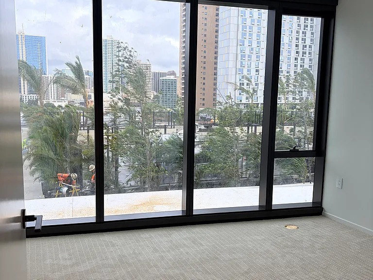 333 Ward Ave #911 — Photo 33