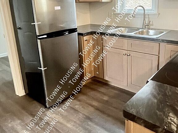 4th image of 20 Marion St #3