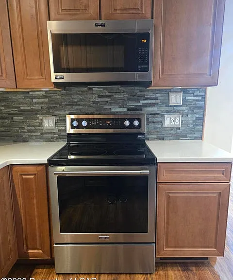 60 Saratoga Ct — Photo 11