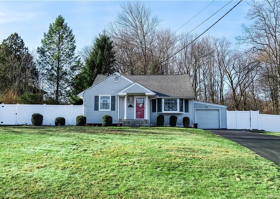1st image of 3761 Chesterfield Dr