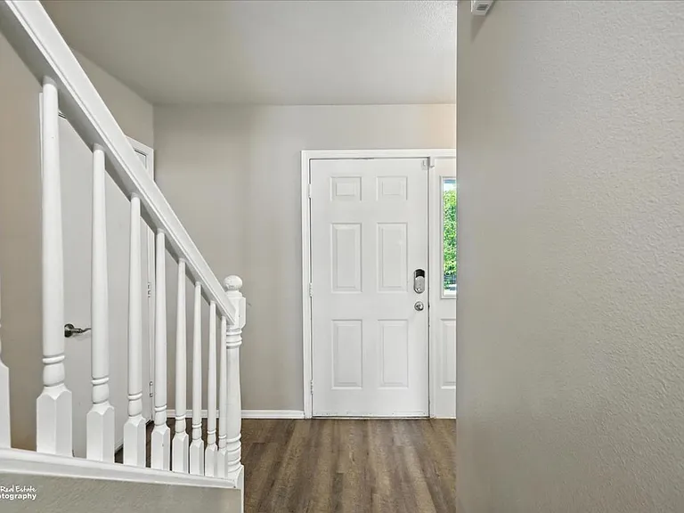 11480 E Crimsonview Dr — Photo 3