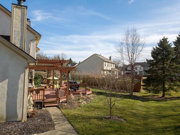 2nd image of 835 Watten Ln