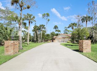 12709 Quercus Ln, Wellington, FL 33414