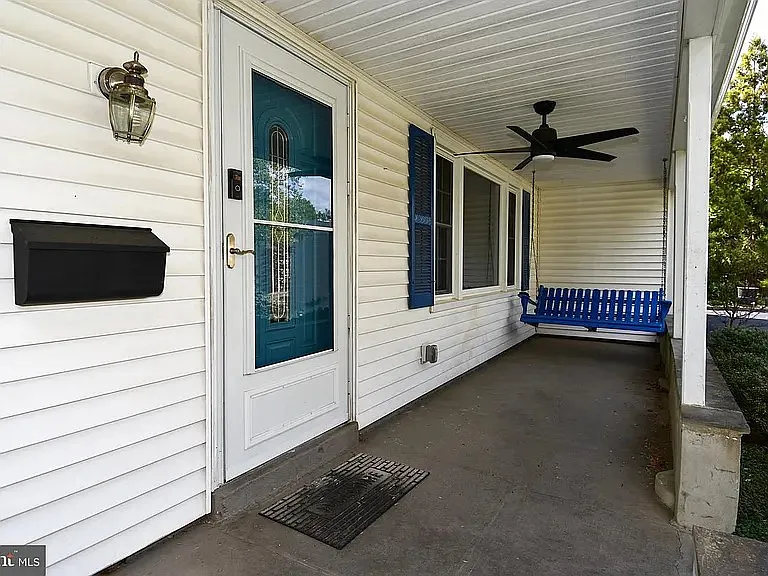3306 Moreland Pl — Photo 3