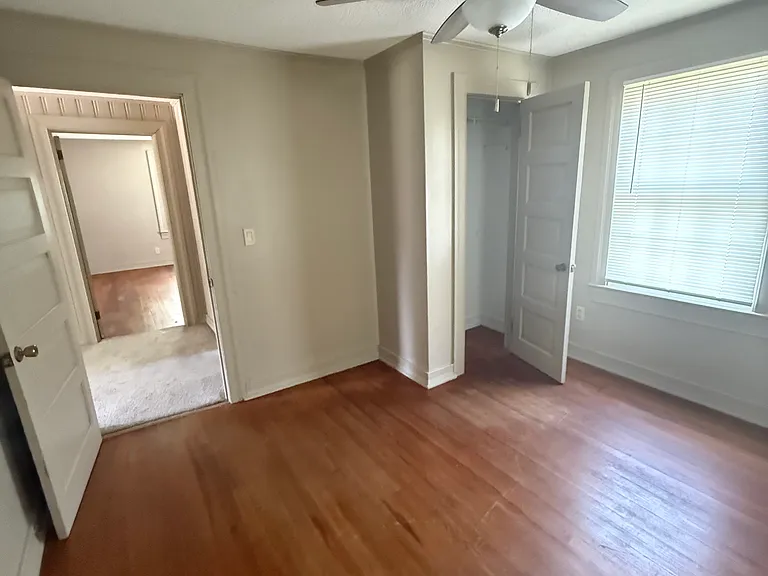 302 S Johnson St — Photo 7
