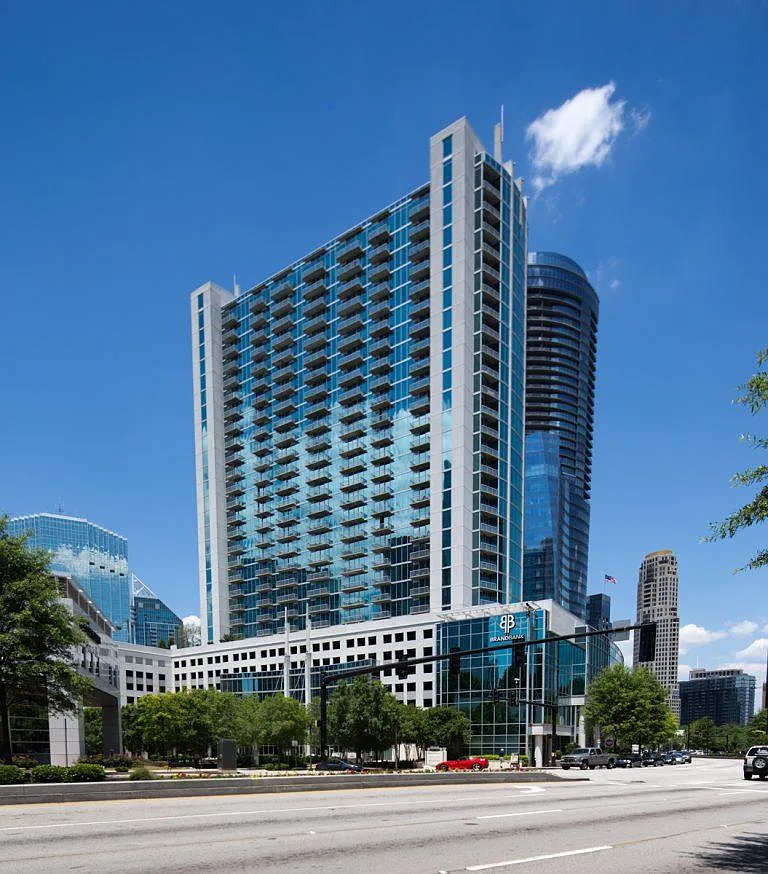 1 bed, 736 sqft, $2,150 — Photo 1