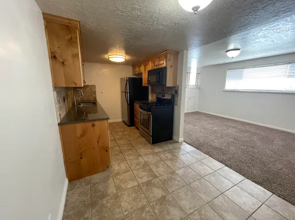 690 N Main St, Orem, UT 84057